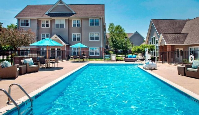 Convenient Stay in Bethlehem! 2 Modern Units w/ Parking, Fully equipped Kitchens