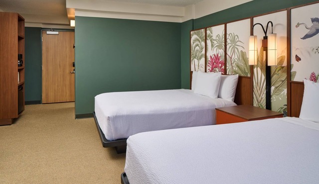 Convenient Stay in Hawaii! 2 Comfortable Units Onsite Pool