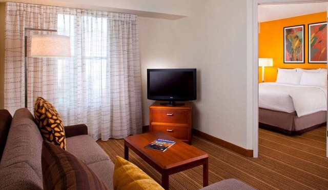 Convenient Stay, Superb Location! 2 Posh Units close to Birmingham Zoo