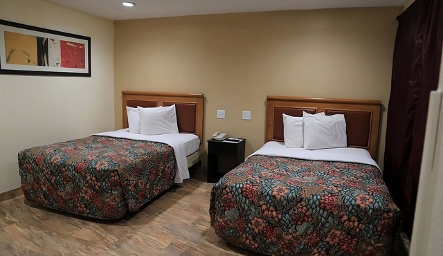 Convenient Stay, Superb Location! 3 Convenient Units, Free Parking