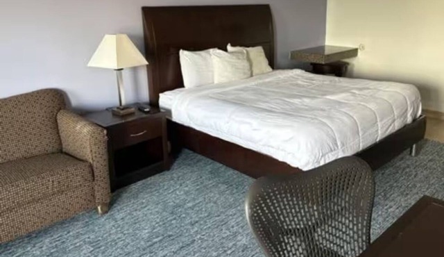 Convenient Stay w/Easy Access to Palmetto State Park & Oil Patch Museum