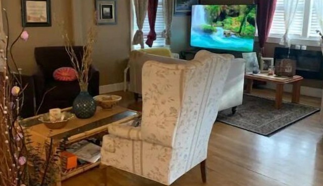 Convenient to Boston attractions and businesses