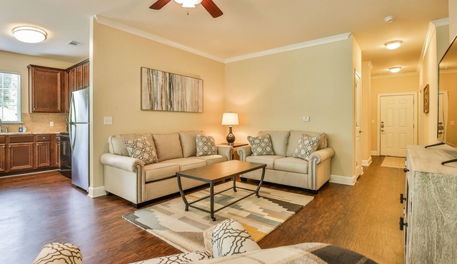 Convenient to Downtown Atlanta & SunTrust Park - Pet Friendly!