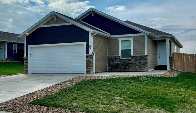 Convenient to Everything, Spacious, Family Friendly Vacation Home