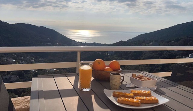 Conveniently located between sea and mountains