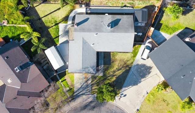 Conveniently located: Shopping, restaurants and best location for travel nurses!