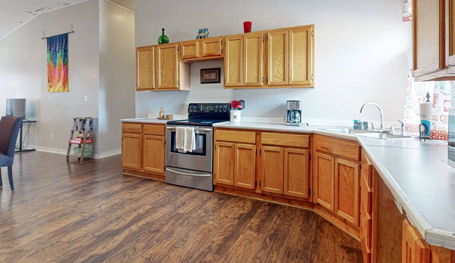 Conveniently located rental with spacious rooms