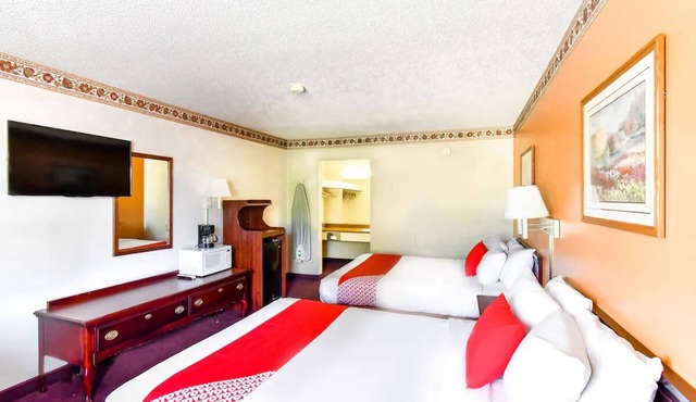Conveniently Situated 2 Double Room for Road Trippers