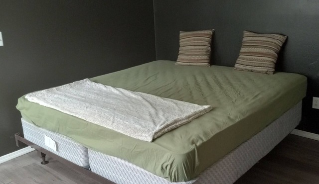 Convenientto major hwy mall and shopping center