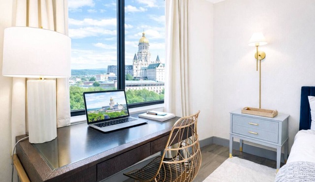 Convention Center 1BR Condo| Downtown Hartford|GYM