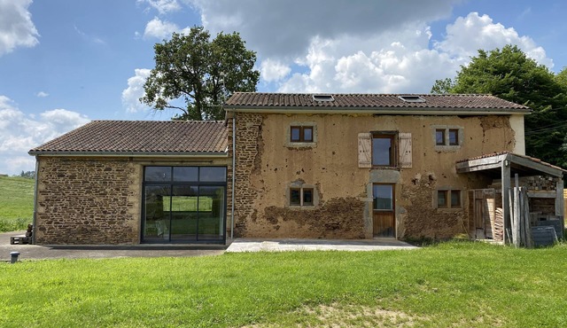 Converted barn/gergergerie in the countryside.