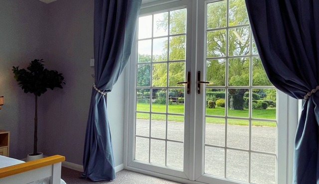 Converted Barn in Popular Seaside Town