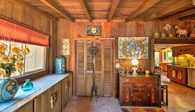Converted Barn in Sebastopol w/Private Patio!