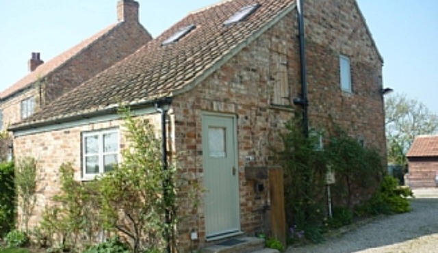 Converted Barn On Edge Of Village Setting