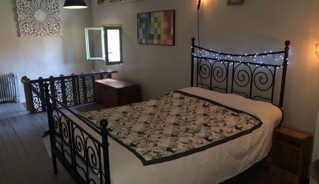 Converted barn set in a small rural hamlet. Ideal for walkers/cyclists.