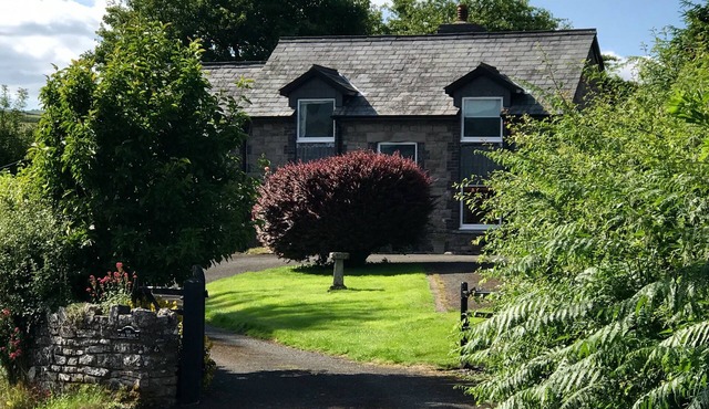 Converted old school with picture postcard views of Pen Y Fan (sleeps 5/6)