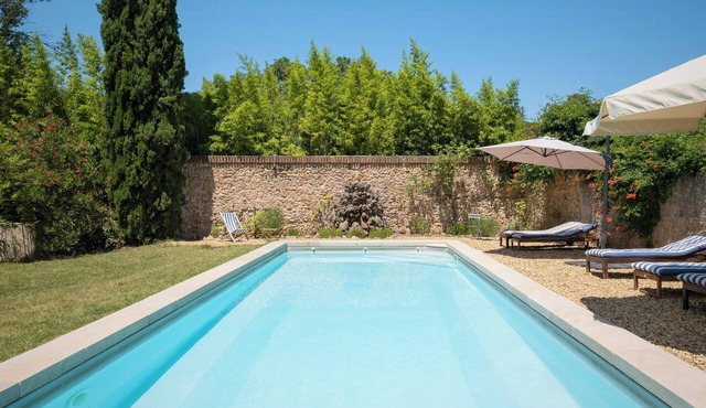 Converted wool mill with pool near Salagou