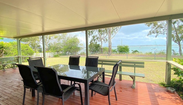 Conway - Burrum Heads- Riverfront - 3BR- Aircon-Pets Welcome