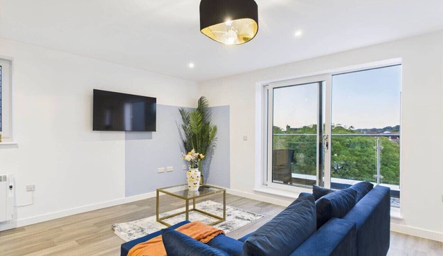 Cooden Beach | Sleeps 10 | Parking