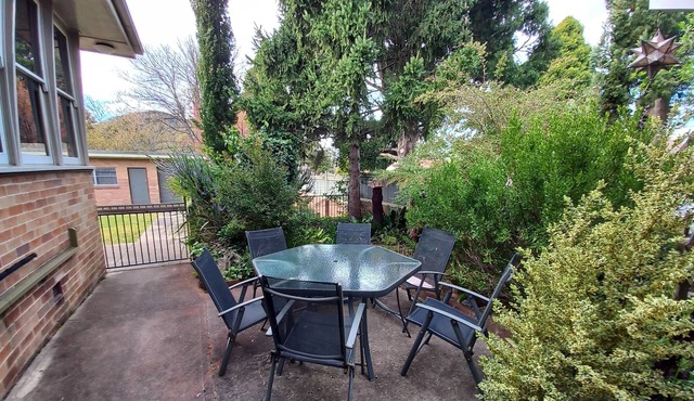 Cooee On Ordnance Large 3 bedroom home