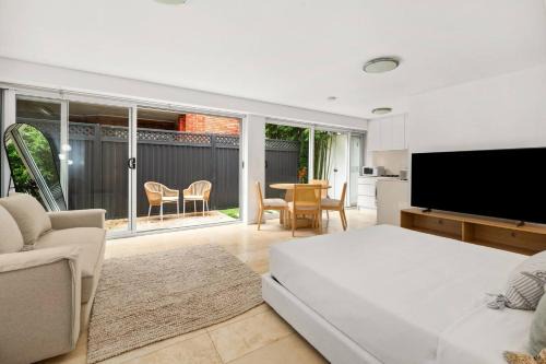 Coogee Cove - Coastal Studio near Beach & Dining