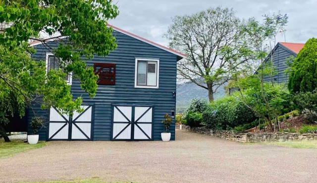 Cooinda Estate- Whole Estate (sleeps 25)