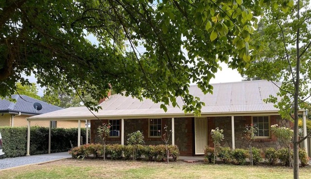 Cook's Cottage in Balhannah
