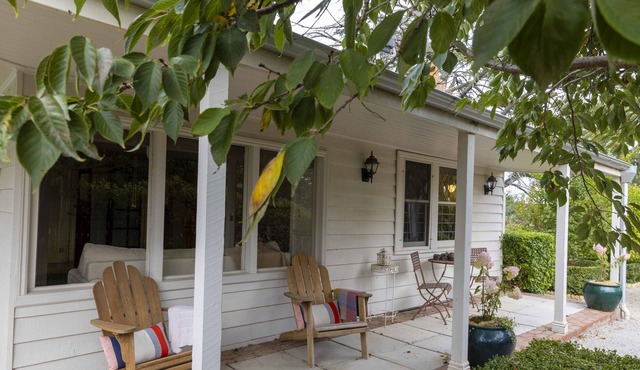 COOKS HOUSE - 4 BEDROOM WEATHERBOARD IN LAURISTON