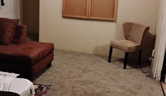 Cool 3-bedroom house with AC in charming Fort Valley