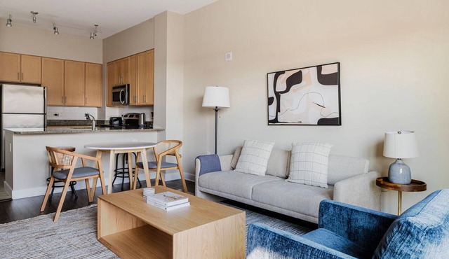 Cool Mount Vernon 1BR w/Gym & Rooftop Pool, nr Arena, by Blueground