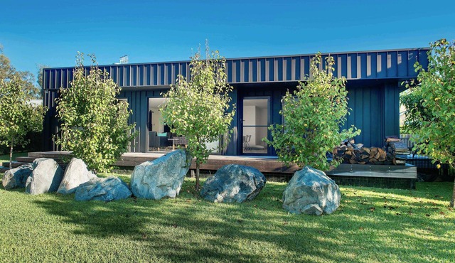 'Cool' quality dog friendly seaside cottage Greater Port Macquarie