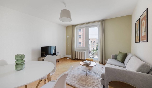 Cool Unterstrass 3BR, 15min walk to Zurich HB, by Blueground