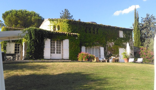 Cool Villa in the hills near Vence