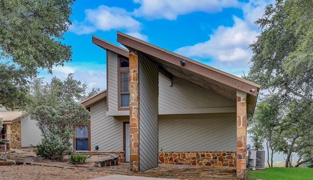 Cool Water Cottages | Property in Burnet with waterfront access