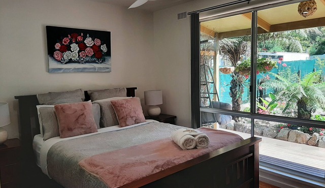 Coola cottage amongst a koala corridor