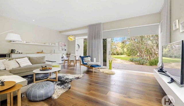 Coolart Studios: Studio One