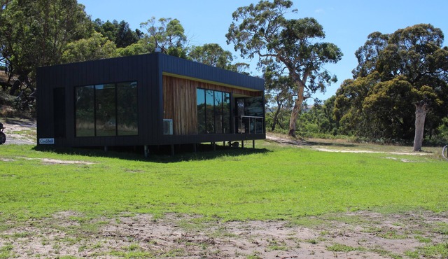 Coolibah Luxury Retreat at Softfoot Alpaca Farm in Victor Harbor