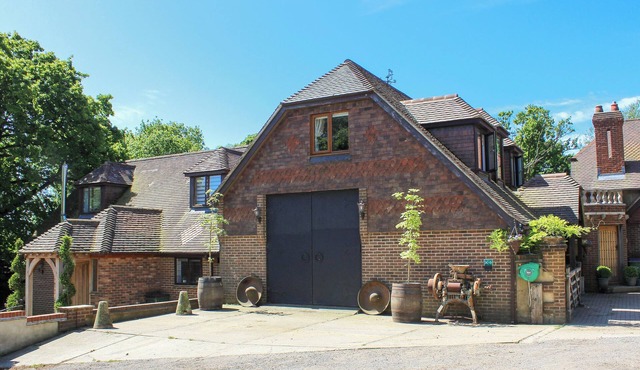 Coombe Wood Coach House