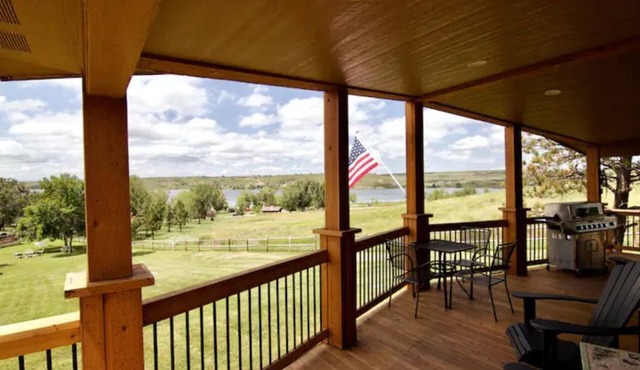 Cooney Reservoir Getaway