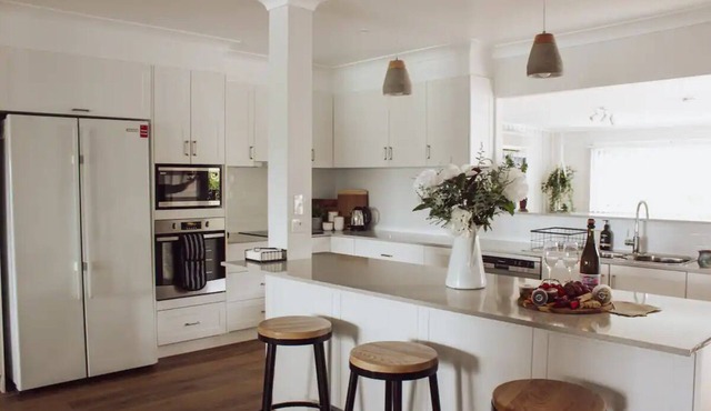 Cooper Street close to everything !n