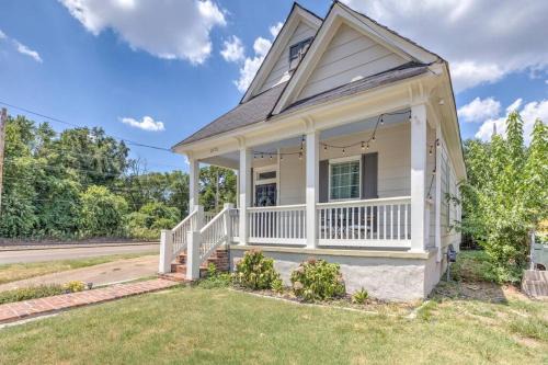 Cooper Young Bungalow with huge fenced backyard