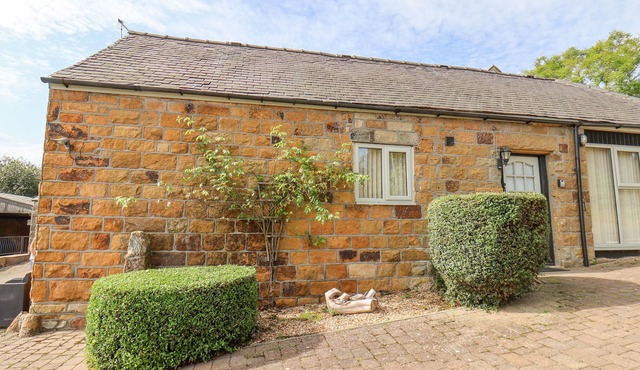 COOPERS COTTAGE, pet friendly, character holiday cottage in Egton