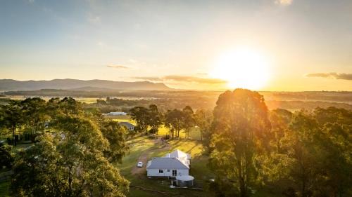 Coopers Lodge, Lovedale - A rural escape in the heart of wine country
