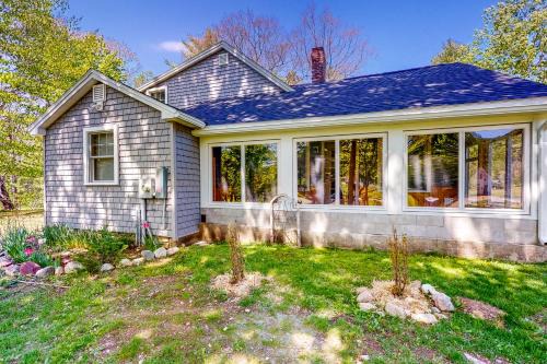 Coos Canyon Lodge Ideal for Outdoor Lovers