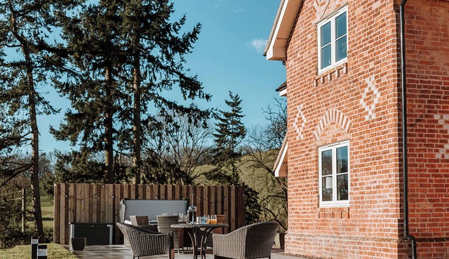 Copper Beech Cottage