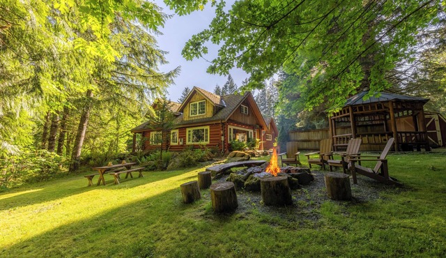 Copper Creek Inn at Mt Rainier