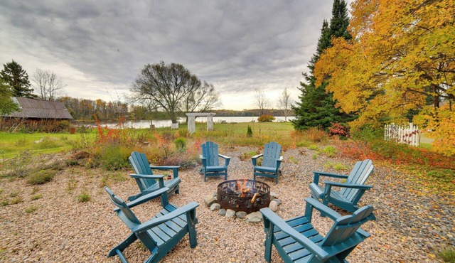 ‘Copper Moose Cottage’ Historic Home w/Game Room