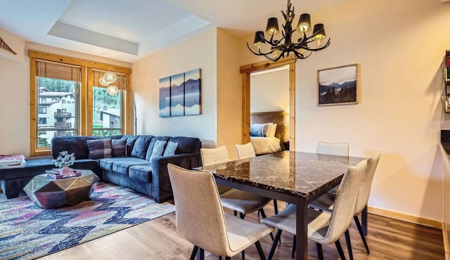 ★Copper Mountain - Hot Tub in Building - Center Village Condo★