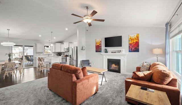 COPPER RIDGE - 4BR Ranch with Air Hockey, Mini Pool Table, Foosball & Arcade!