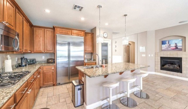 Copper View - Modern 4BR, Casita, Green Valley